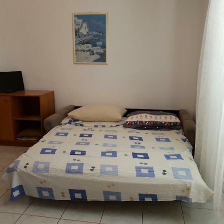 Apartments L.Z. Starigrad Paklenica Eksteriør billede